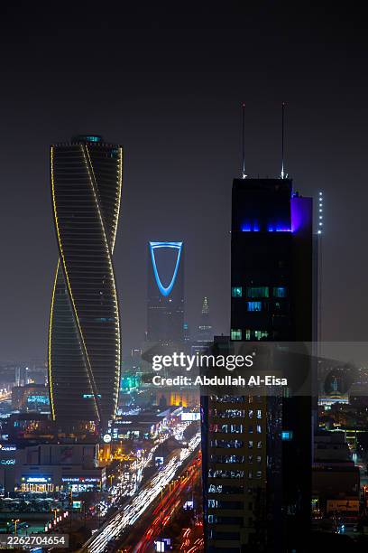 riyadh skyline - saudi arabia skyline stock pictures, royalty-free photos & images