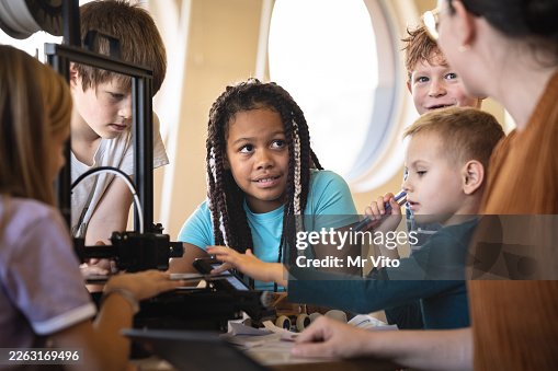 Kids Learn to Program a 3D Printer Kids Learn to Program a 3D Printer