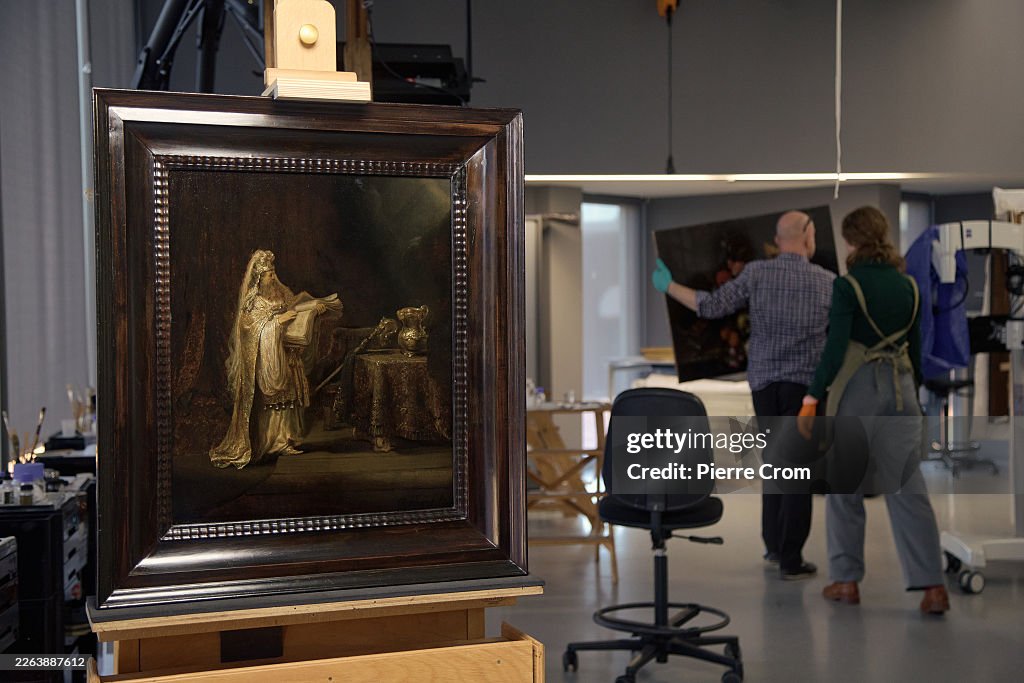 Newly Discovered Rembrandt Goes On Show In Amsterdam