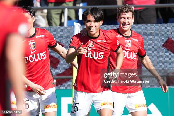 Urawa Red Diamonds v Kashima Antlers - J.LEAGUE MEIJI YASUDA J1 100 YEAR VISION LEAGUE Urawa Red Diamonds v Kashima Antlers - J.LEAGUE MEIJI YASUDA J1 100 YEAR VISION LEAGUE