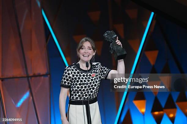 The actress Nagore Aramburu, collects the Goya for Best Supporting Actress for 'Los domingos' at the 40th edition of the Goya Awards, at the Auditori...