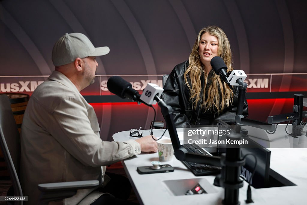 Dasha Visits SiriusXM Nashville