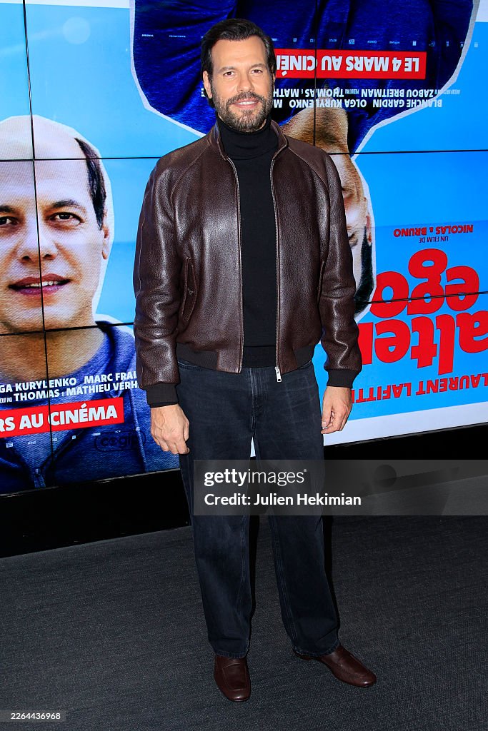 "Alter Ego" - Premiere