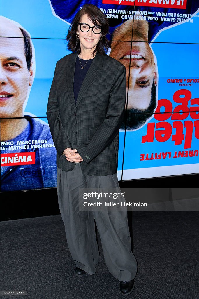 "Alter Ego" - Premiere