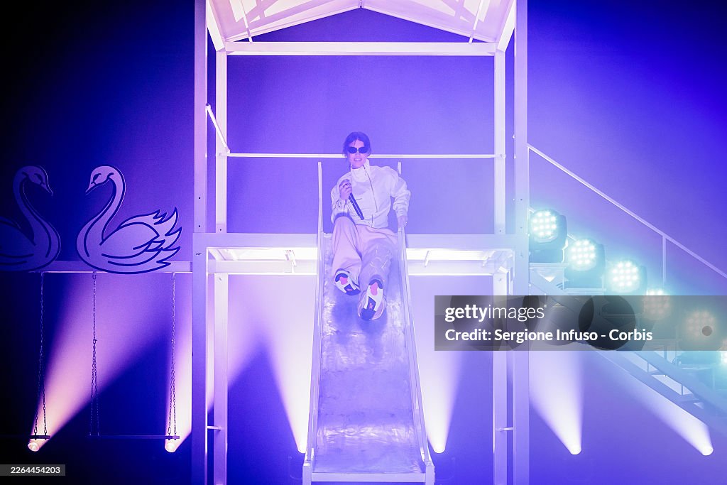 Ele A Performs In Milan