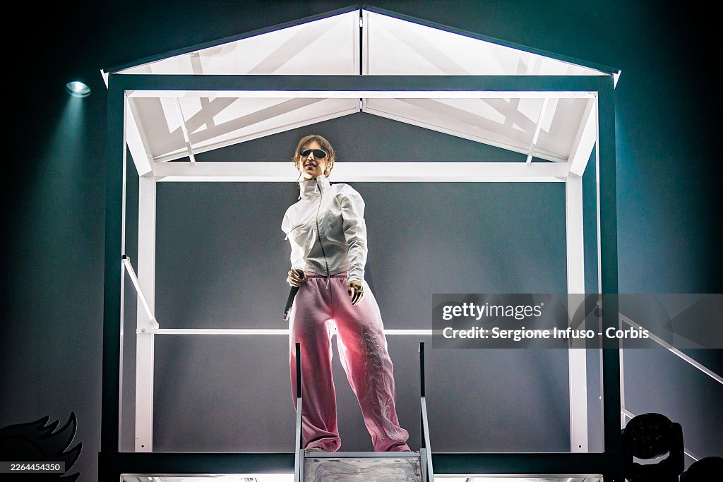 Ele A Performs In Milan