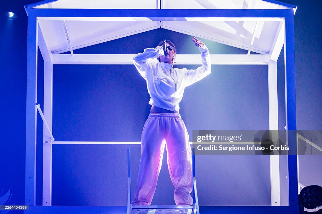 Ele A Performs In Milan