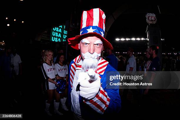 Fans await the beginning of the World Baseball Classic Pool B game between Great Britain and the United States at Daikin Park on March 7, 2026 in...
