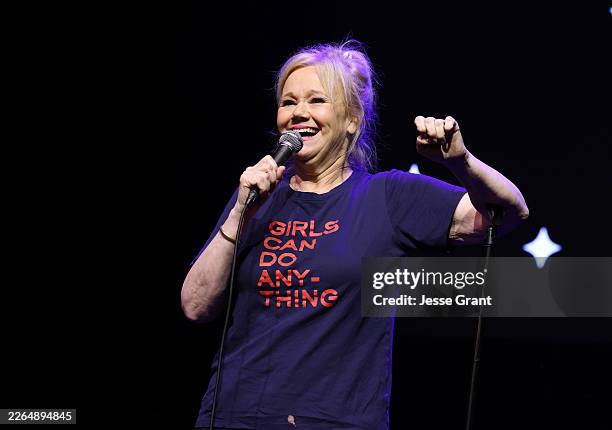 Catherine Rhea 3,945 Caroline Rhea Photos & High Res Pictures - Getty Images