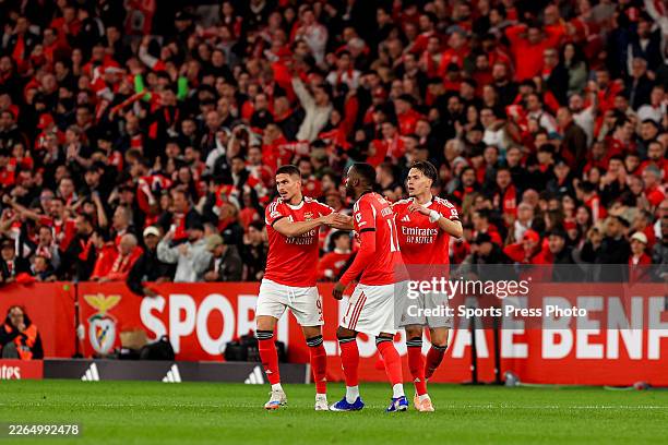 Dodi Lukebakio of SL Benfica celebrates after Andreas Schjelderup score the team's first goal during the Primeira Liga match between SL Benfica and...