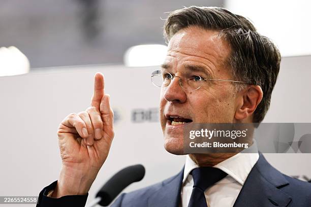 Mark Rutte Office 11 Photos & High Res Pictures - Getty Images
