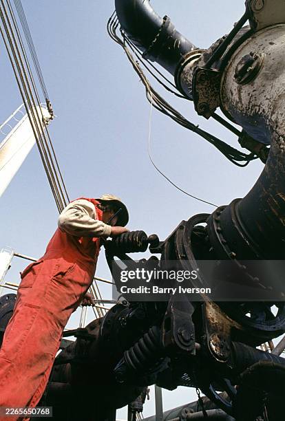 Mina Al Ahmadi Refinery and oil exporting terminal, 45 km south of Kuwait City is the main export terminal for Kuwait's oil industry and the nations...