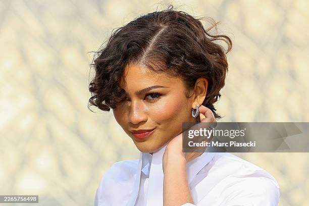 Zendaya Coleman attends the Louis Vuitton Womenswear Fall/Winter 2026-2027 show as part of Paris Fashion Week on March 10, 2026 in Paris, France.