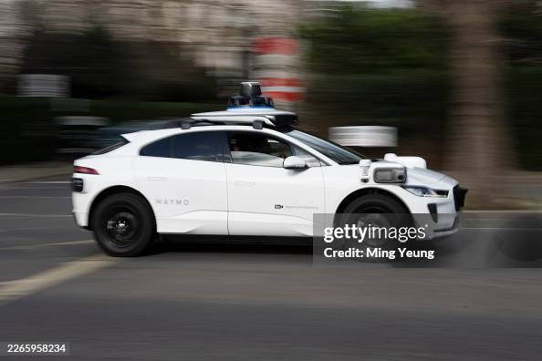 Waymo Self-Driving Electric Car Sighted In London Waymo Self-Driving Electric Car Sighted In London