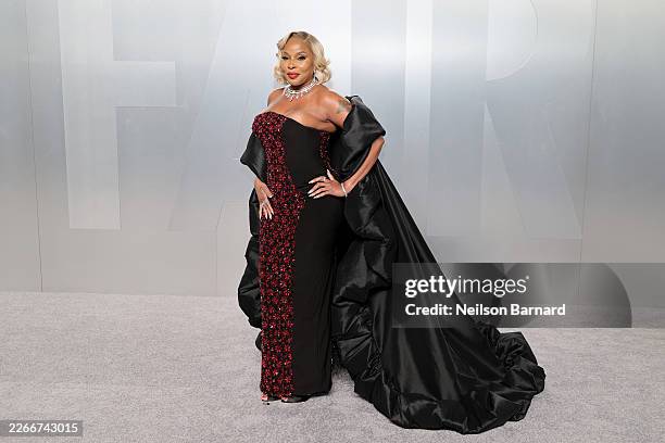 Mary J. Blige attends the 2026 Vanity Fair Oscar Party Hosted By Mark Guiducci at Los Angeles County Museum of Art on March 15, 2026 in Los Angeles,...