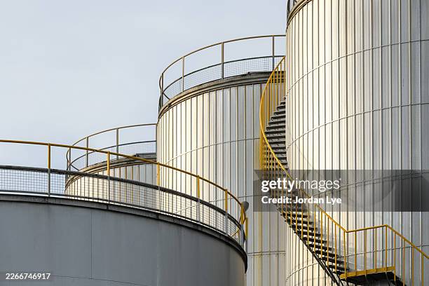 metal staircase walkway, fuel storage tank - fuel storage tank stock pictures, royalty-free photos & images