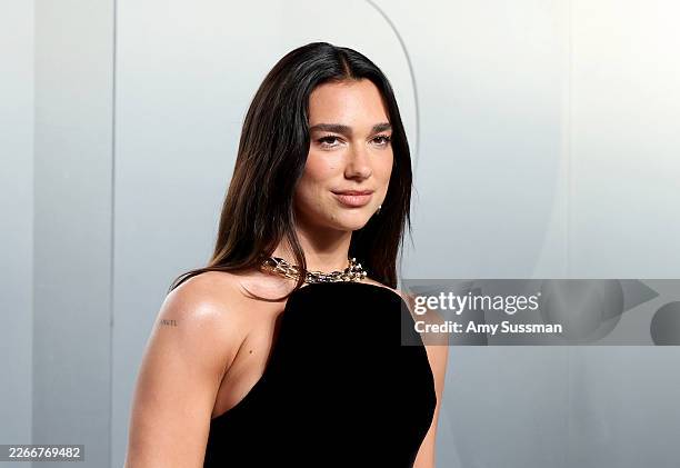 23 724 Dua Lipa Photos Haute R solution Getty Images 23-724-dua-lipa-photos-haute-r-solution-getty-images