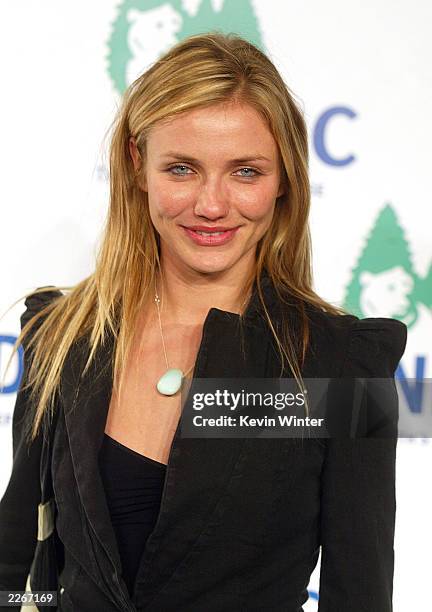 Actress Cameron Diaz arrives at "Turn Up The Heat-Fight Global Warming", a benefit to help the Natural Resources Defense Council, featuring a concert...