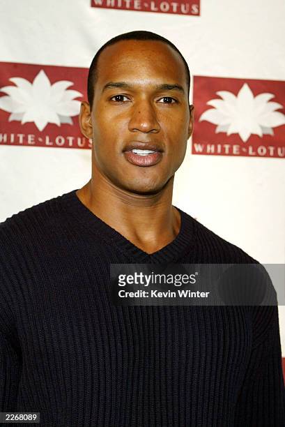 Actor Henry Simmons arrives at the grand opening of the club/restaurant White Lotus on March 7, 2003 in Hollywood, California.