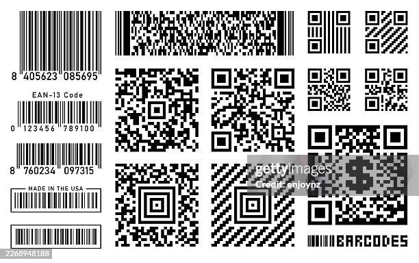 illustrations, cliparts, dessins animés et icônes de illustration vectorielle par ensemble de codes-barres et codes qr - code barre