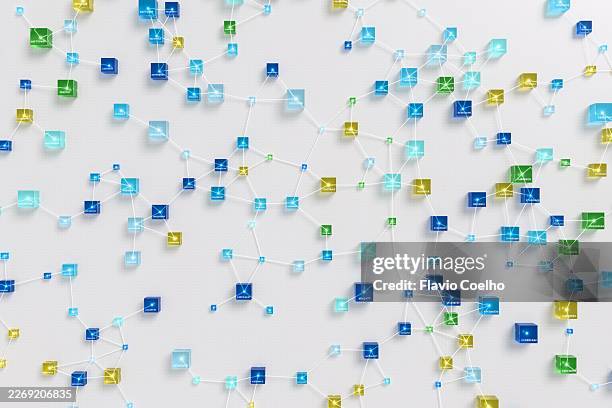 hash data distribution decentralized network - crystal block stock pictures, royalty-free photos & images