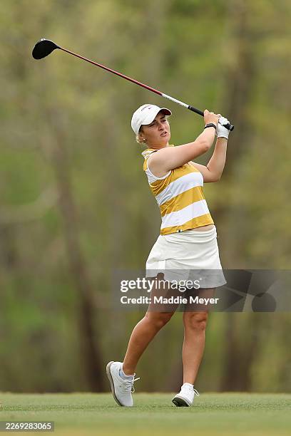 Georgia Neff 122点のの写真と高解像度写真 - Getty Images
