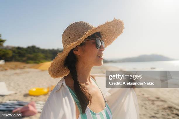 my summer portrait - straw hat stock pictures, royalty-free photos & images