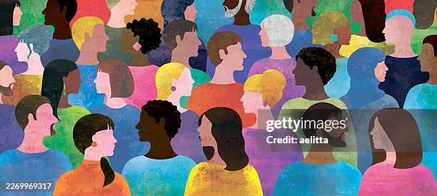 illustrazioni stock, clip art, cartoni animati e icone di tendenza di gruppo numeroso di persone. texture ad acquerello. - multiculturalismo