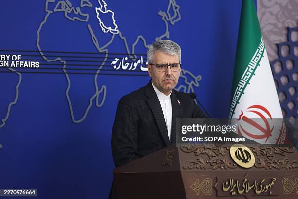 Esmail Baghaei Hamaneh, current spokesperson of Ministry of Foreign Affairs seen during his weekly press conference.