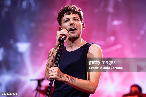 Louis Tomlinson performs in concert at Movistar Arena on April 13, 2026 in Madrid, Spain.