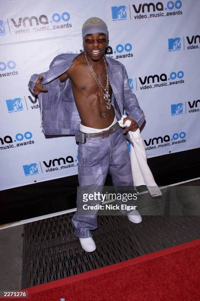 Sisqo arriving at the 2000 MTV Video Music Awards held at Radio City Music Hall on September 7, 2000 Photographer: Nick Elgar/ImageDirect