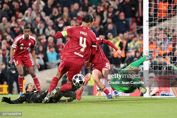 From left, Marquinhos of PSG, Virgil Van Dijk of Liverpool, PSG goalkeeper Matvey Safonov during the UEFA Champions League 2025/26 Quarter-Final...