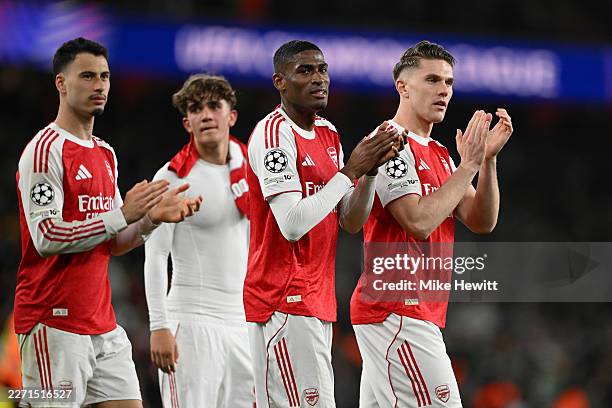 Gabriel Martinelli, Max Dowman, Cristhian Mosquera and Viktor Gyoekeres of Arsenal show their appreciation to the fans following the team's victory...