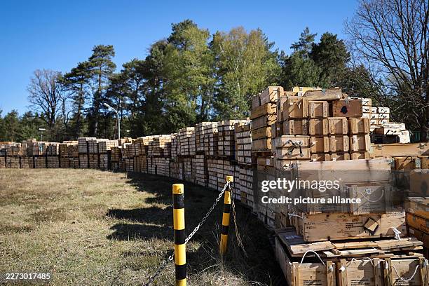 April 2026, Lower Saxony, Munster: Empty wooden ammunition crates are stored on the premises of Geka near Munster. In order to gradually dispose of...