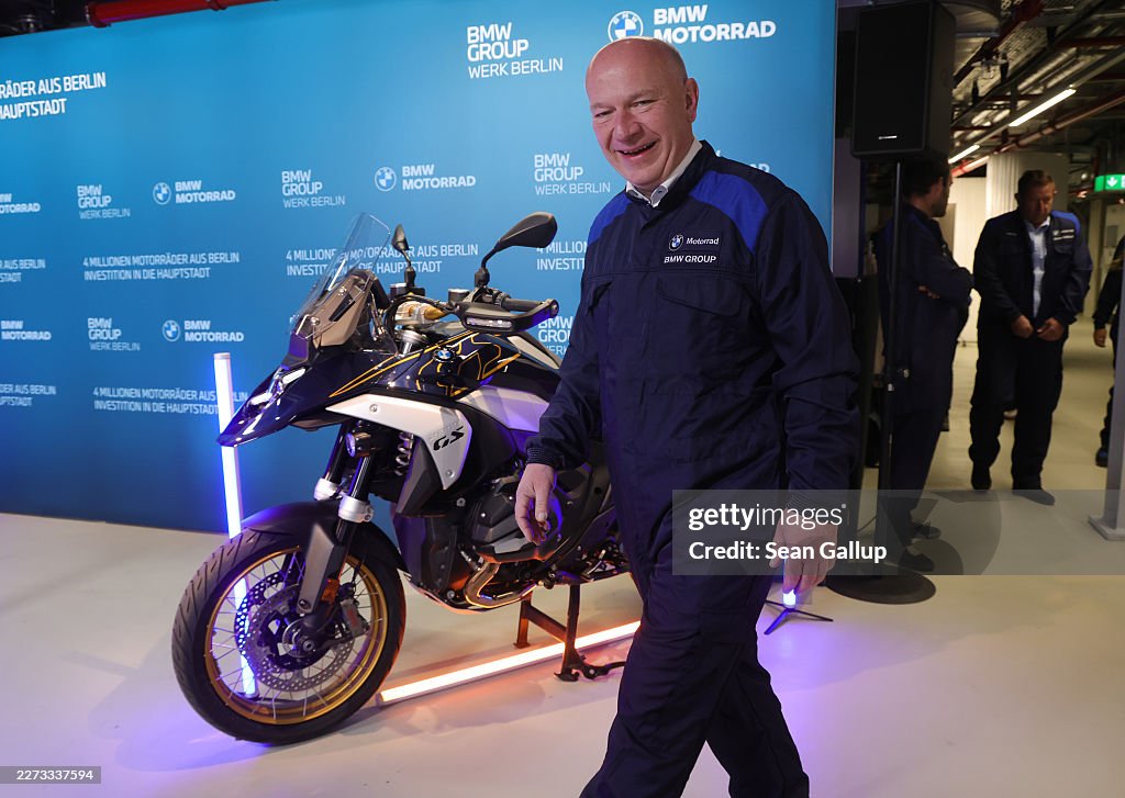 BMW Inaugurates High-Tech Paint Hall At Berlin Motorcycle Plant