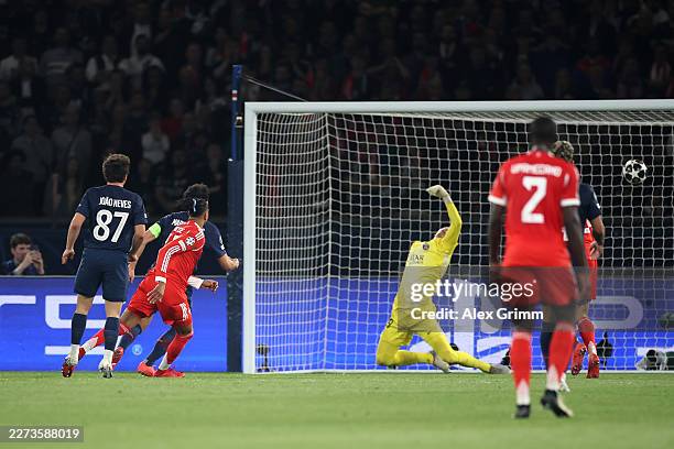 Michael Olise of FC Bayern Munich scores his team's second goal past Matvey Safonov of Paris Saint-Germain during the UEFA Champions League 2025/26...