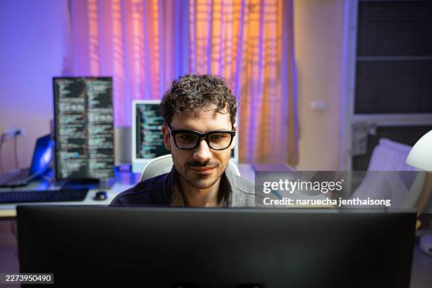 professional software development and coding - sql server stock pictures, royalty-free photos & images