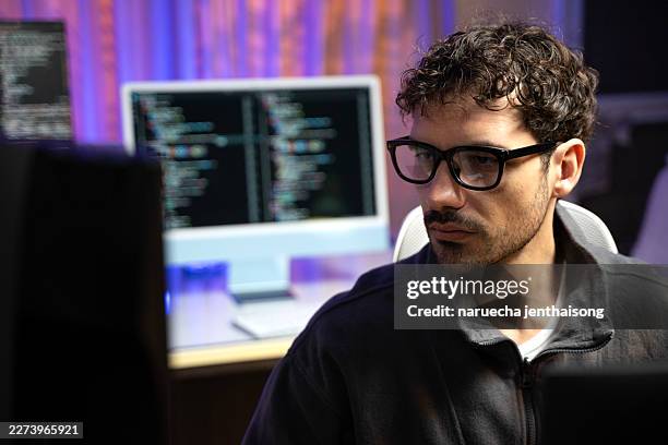 professional software development and coding - sql server stock pictures, royalty-free photos & images