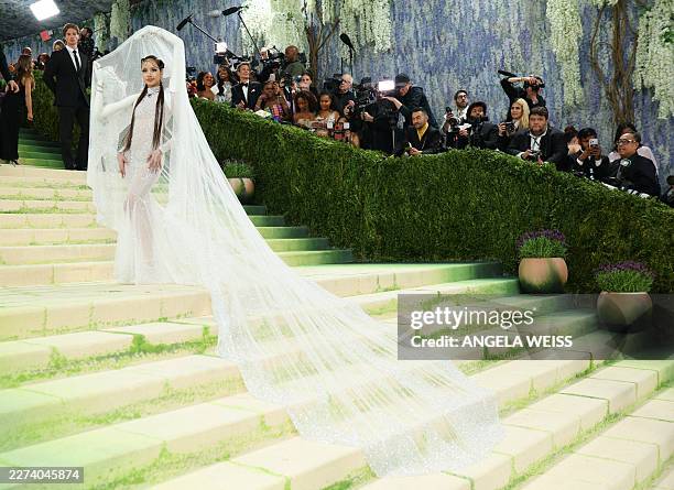 Thai singer and actress Lalisa Manobal, known as Lisa, arrives for the 2026 Met Gala celebrating "Costume Art" at the Metropolitan Museum of Art, in...