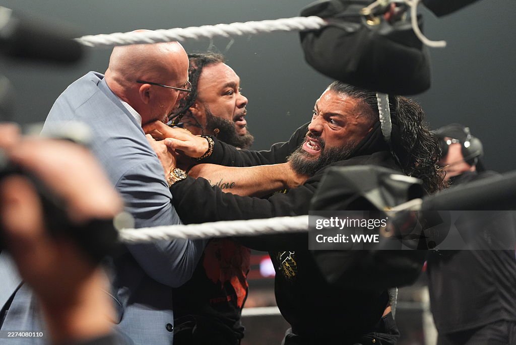Jacob Monday Jacob Fatu attacks Roman Reigns during Monday Night RAW at the CHI ...