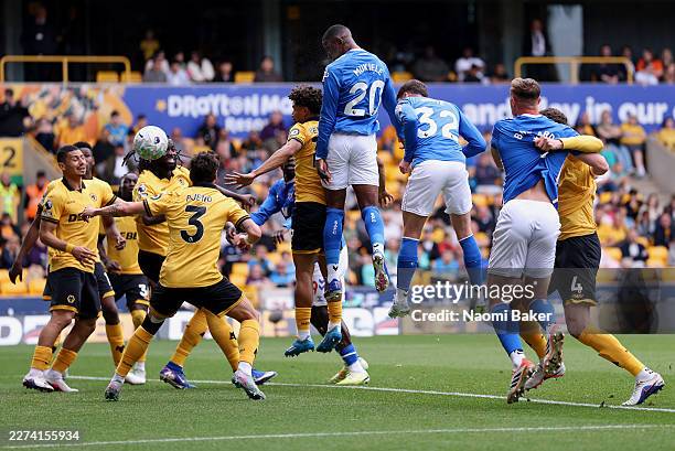 Nordi Mukiele of Sunderland scores his team's first goal during the Premier League match between Wolverhampton Wanderers and Sunderland at Molineux...