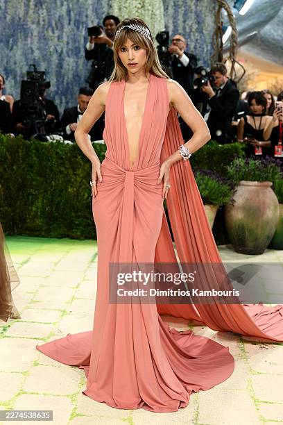 Suki Waterhouse attends the 2026 Met Gala celebrating "Costume Art" at the Metropolitan Museum of Art on May 04, 2026 in New York City.