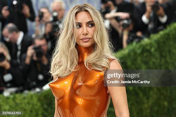 682 Kim Kardashian Body Stock Photos High Res Pictures And Images 682-kim-kardashian-body-stock-photos-high-res-pictures-and-images