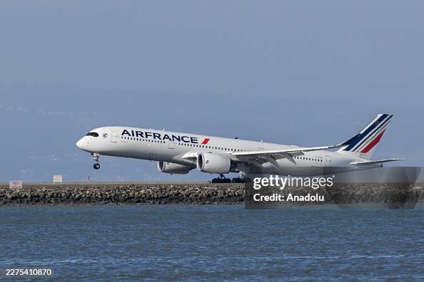 Air traffic of San Francisco International Airport (SFO) Air traffic of San Francisco International Airport (SFO)