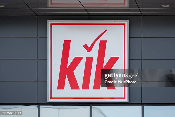 15 Kik Market Photos and High-Res Pictures