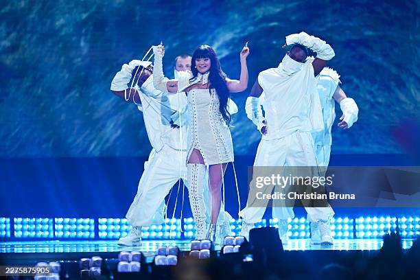 Representing Belgium performs during the first semi-final of the Eurovision Song Contest 2026 at Wiener Stadthalle on May 12, 2026 in Vienna, Austria.