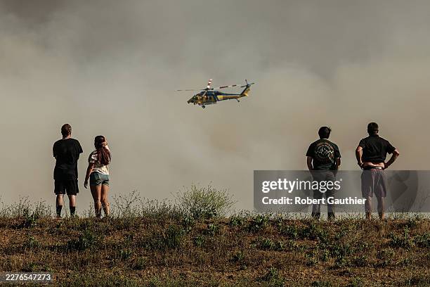 Simi Valley, CA Aerial attacks continue in Runkle Canyon as the Sandy Fire burns in Simi Valley, CA on Monday, May 18, 2026.