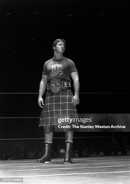 Canadian born professional wrestler Roddy Piper stands in the ring, May 1, 1981.