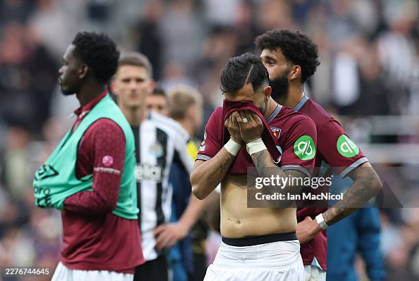 Taty Castellanos of West Ham United looks dejected after the team's defeat in the Premier League match between Newcastle United and West Ham United...