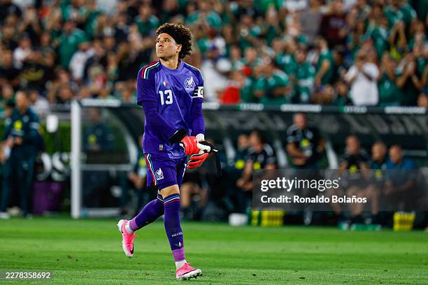 Pasadena, CA Mexican goalkeeper Guillermo Ochoa is subbed into the match during the second half of an international friendly game between Mexico vs...